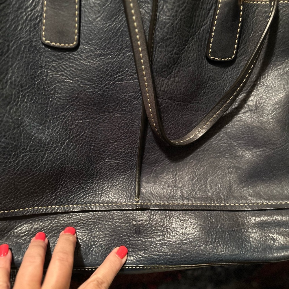 Beautiful dark teal green Frye tote. Gently used condition